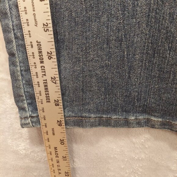 Lee Classic Fit Straight Leg Jeans Size 18 straight measures 39x29 high rise Mom - Picture 4 of 13
